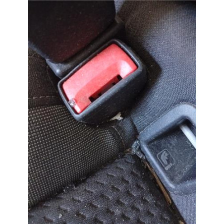 ANCLAJE CINTURON TRA. IZDO.