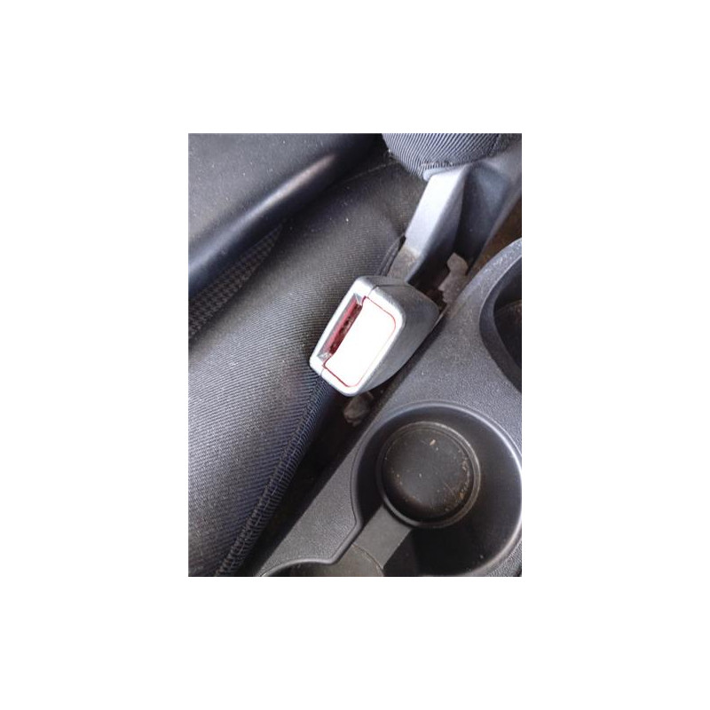 ANCLAJE CINTURON DEL. DCHO.