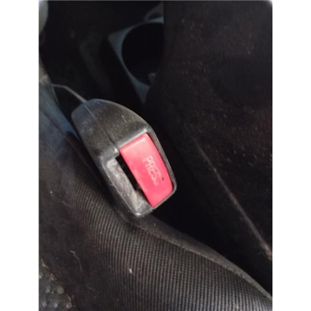 ANCLAJE CINTURON DEL. DCHO.