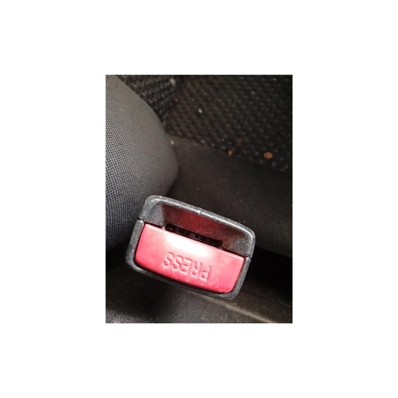 ANCLAJE CINTURON DEL. IZDO.