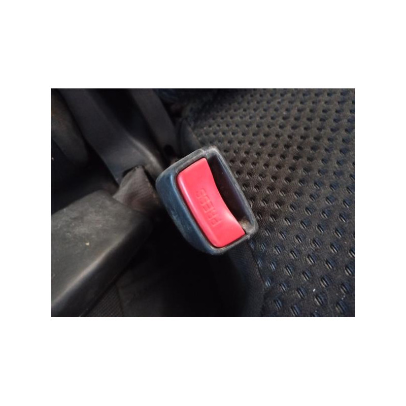 ANCLAJE CINTURON TRA. IZDO.