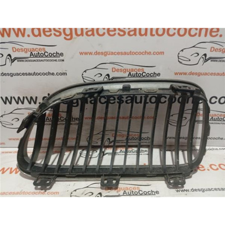 REJILLA PARAGOLPES DEL. DCHA.