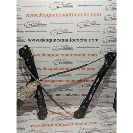 ELEVALUNAS ELECTRICO DEL. DCHO.