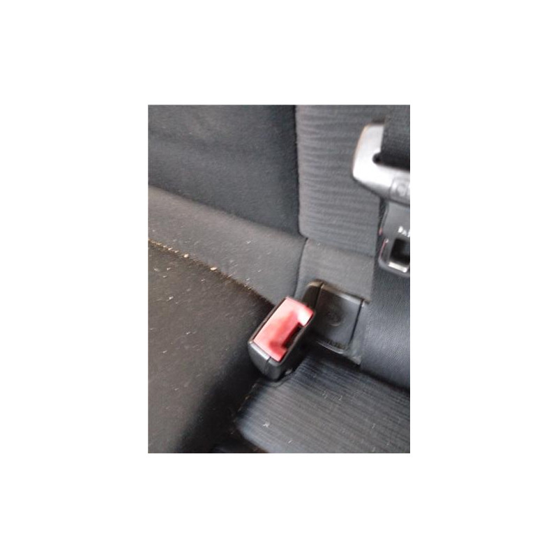 ANCLAJE CINTURON TRA. IZDO.