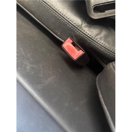 ANCLAJE CINTURON DEL. DCHO.