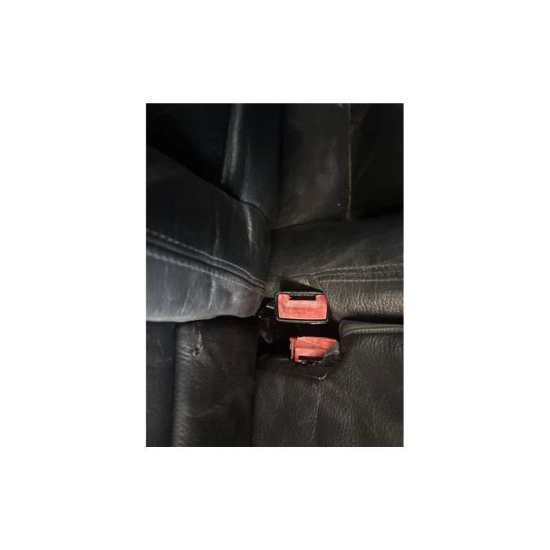 ANCLAJE CINTURON TRA. IZDO.