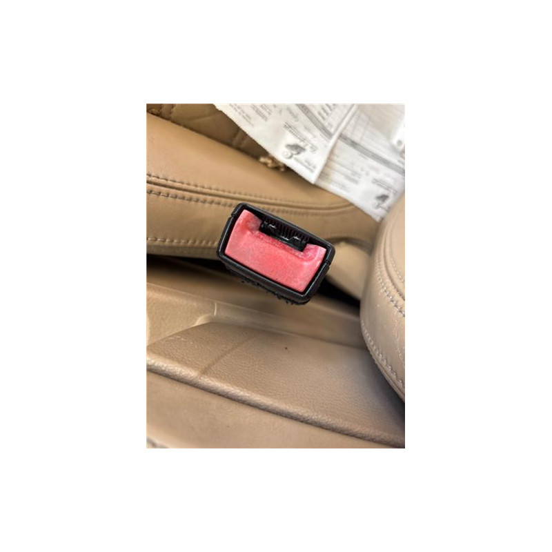 ANCLAJE CINTURON DEL. DCHO.