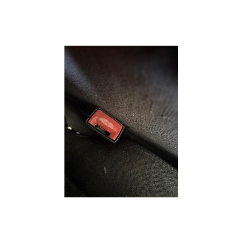 ANCLAJE CINTURON DEL. DCHO.