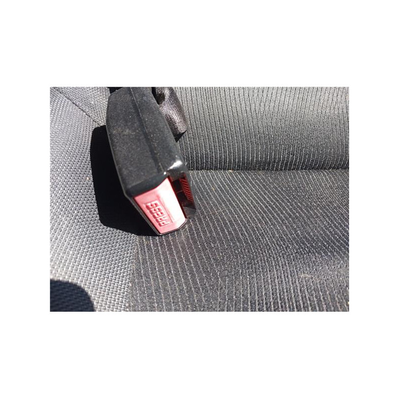 ANCLAJE CINTURON TRA. IZDO.