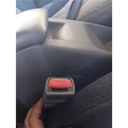 ANCLAJE CINTURON DEL. DCHO.