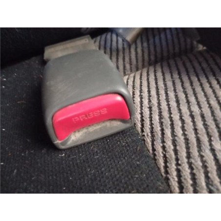 ANCLAJE CINTURON TRA. IZDO.