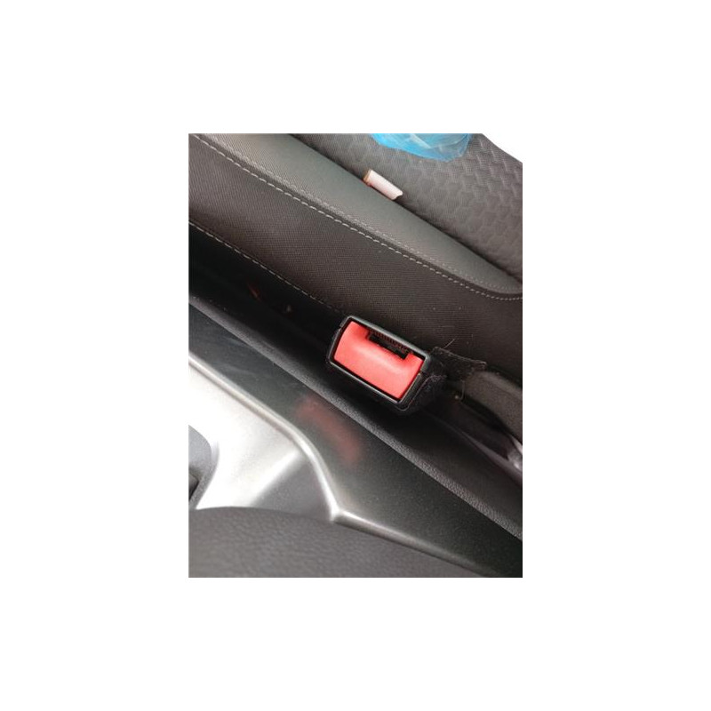 ANCLAJE CINTURON DEL. DCHO.