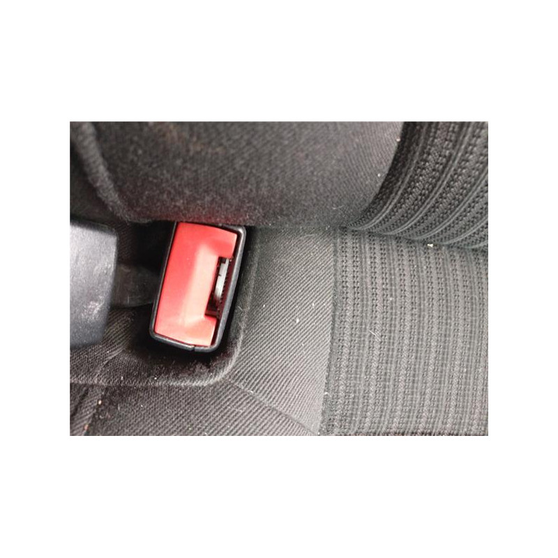 ANCLAJE CINTURON TRA. IZDO.