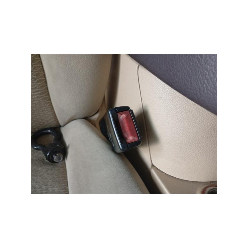 ANCLAJE CINTURON DEL. DCHO.