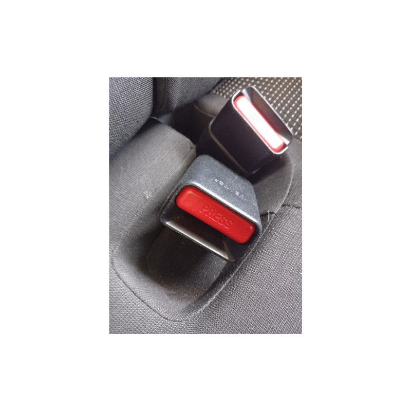 ANCLAJE CINTURON TRA. CENTRAL