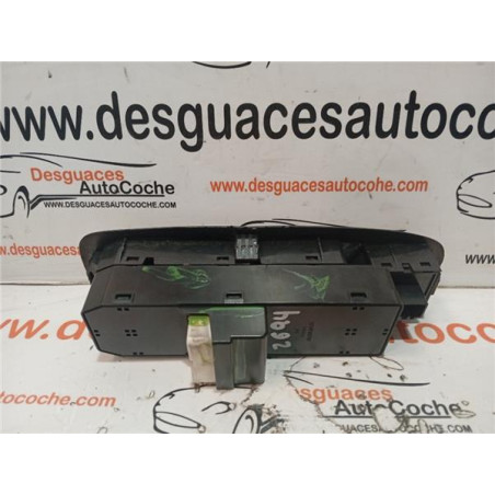 BOTONERA PUERTA DEL. IZDA.