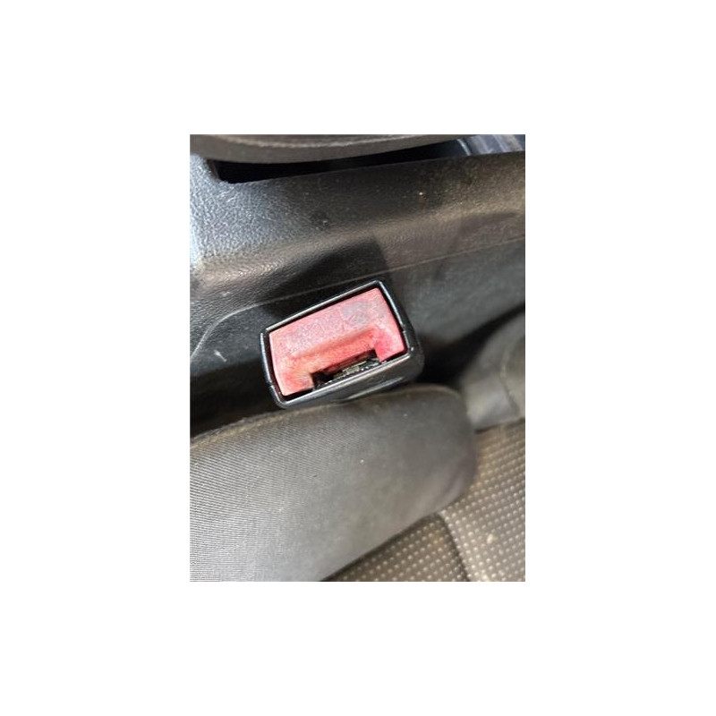 ANCLAJE CINTURON DEL. IZDO.