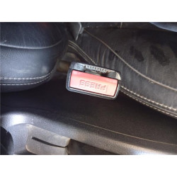 ANCLAJE CINTURON DEL. IZDO.