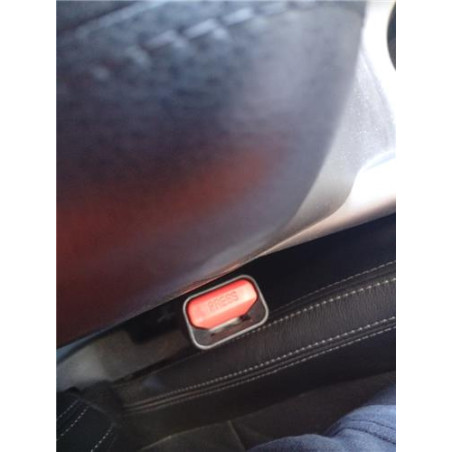 ANCLAJE CINTURON DEL. DCHO.