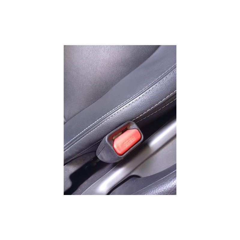 ANCLAJE CINTURON DEL. IZDO.