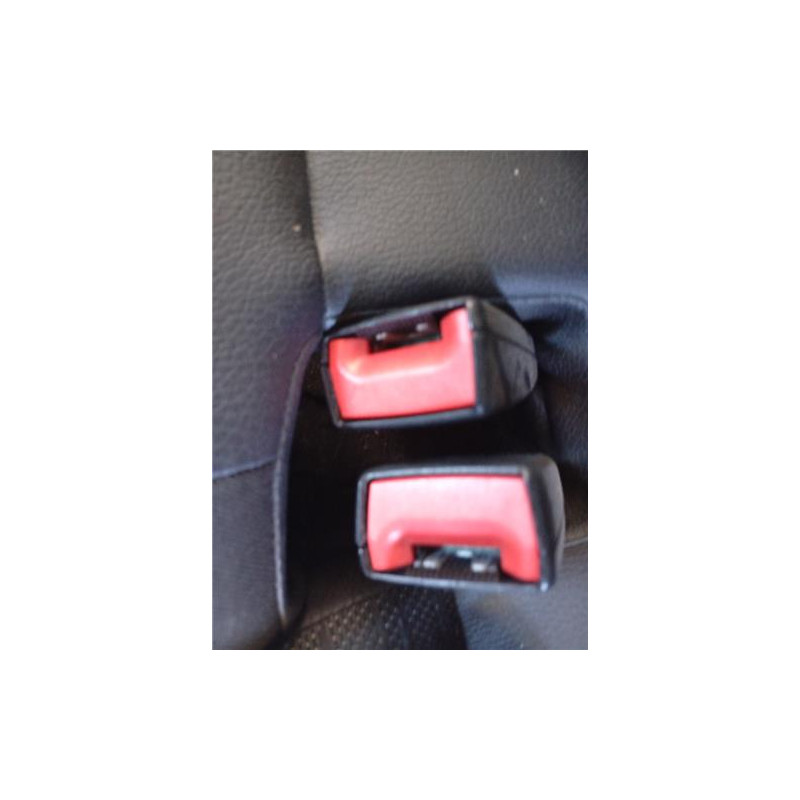 ANCLAJE CINTURON TRA. IZDO.