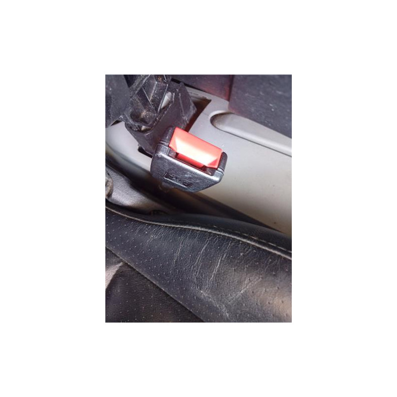 ANCLAJE CINTURON DEL. DCHO.