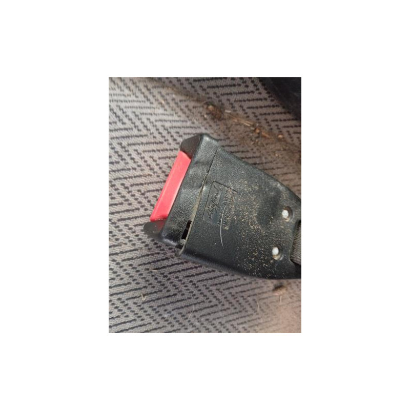 ANCLAJE CINTURON TRA. IZDO.