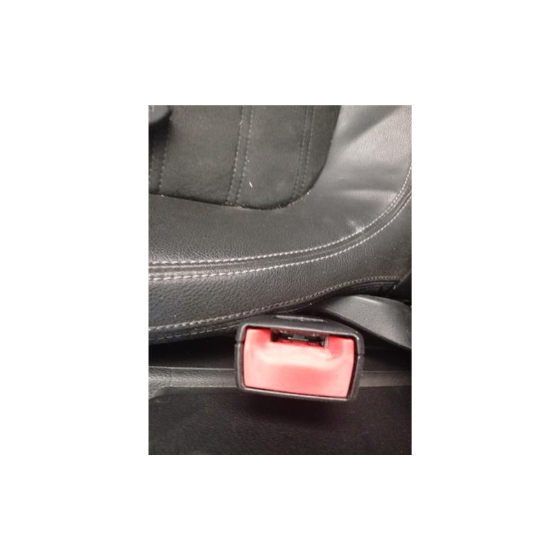 ANCLAJE CINTURON DEL. DCHO.