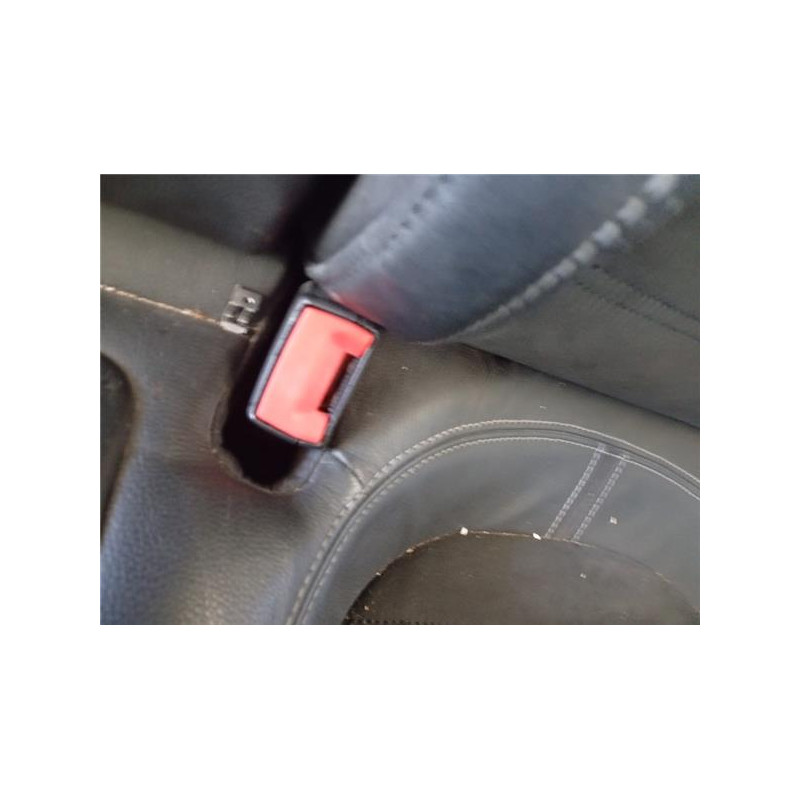 ANCLAJE CINTURON TRA. IZDO.