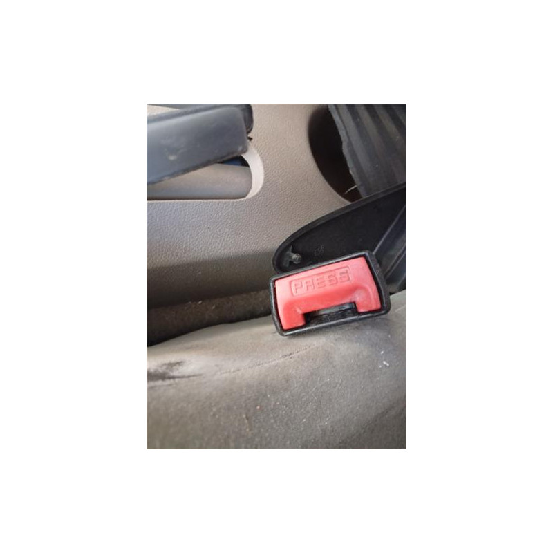 ANCLAJE CINTURON DEL. IZDO.