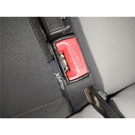 ANCLAJE CINTURON TRA. IZDO.