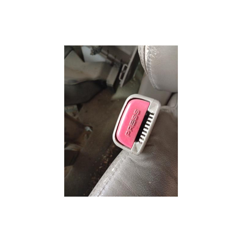 ANCLAJE CINTURON DEL. IZDO.