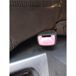 ANCLAJE CINTURON DEL. DCHO.