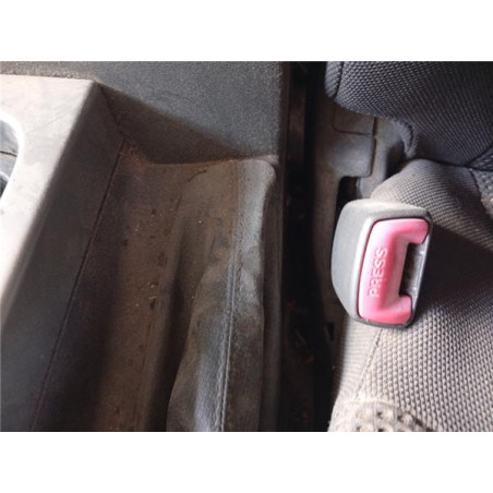 ANCLAJE CINTURON DEL. IZDO.