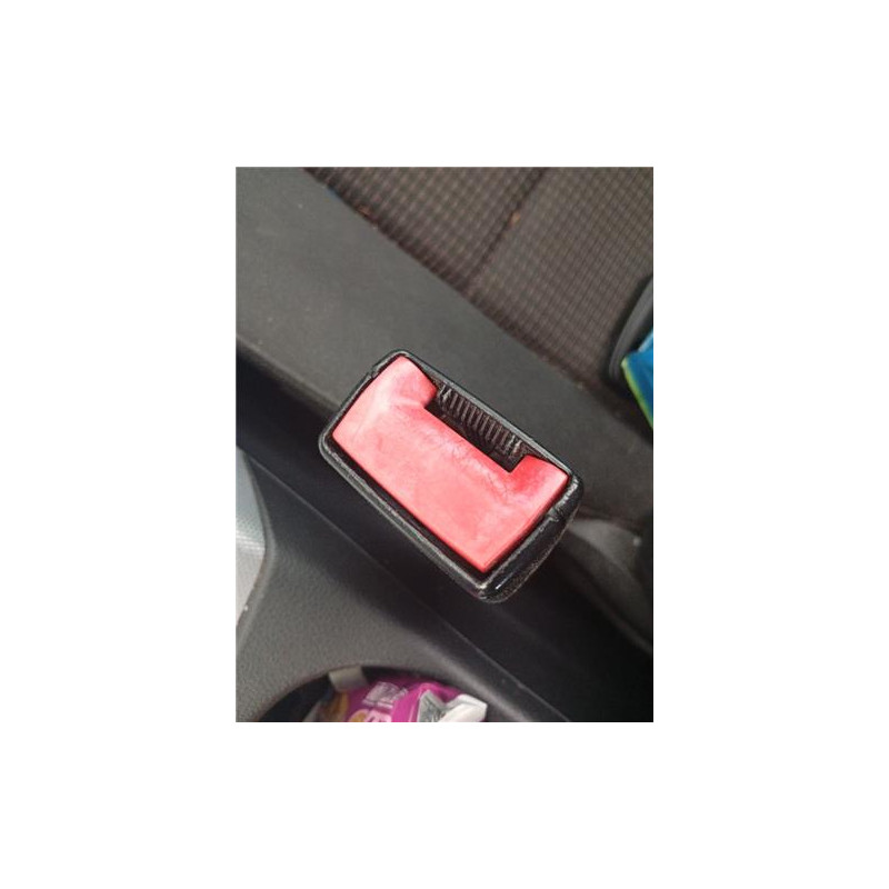 ANCLAJE CINTURON DEL. DCHO.