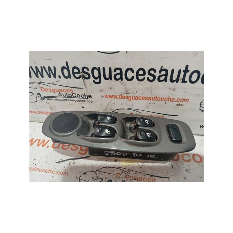 BOTONERA PUERTA DEL. IZDA.