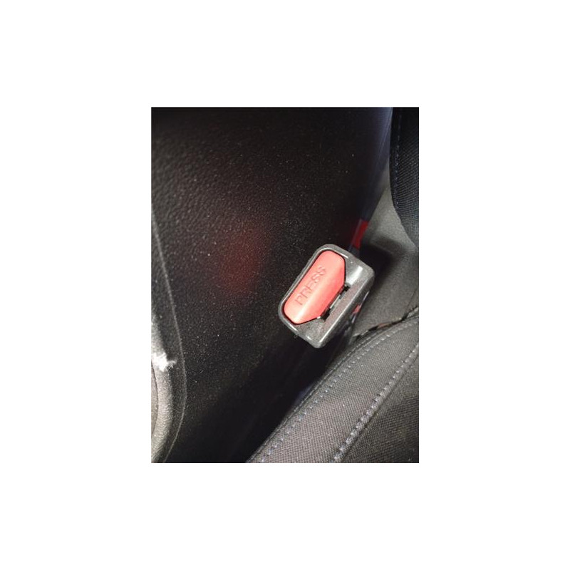 ANCLAJE CINTURON DEL. IZDO.