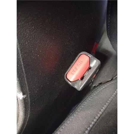 ANCLAJE CINTURON DEL. IZDO.