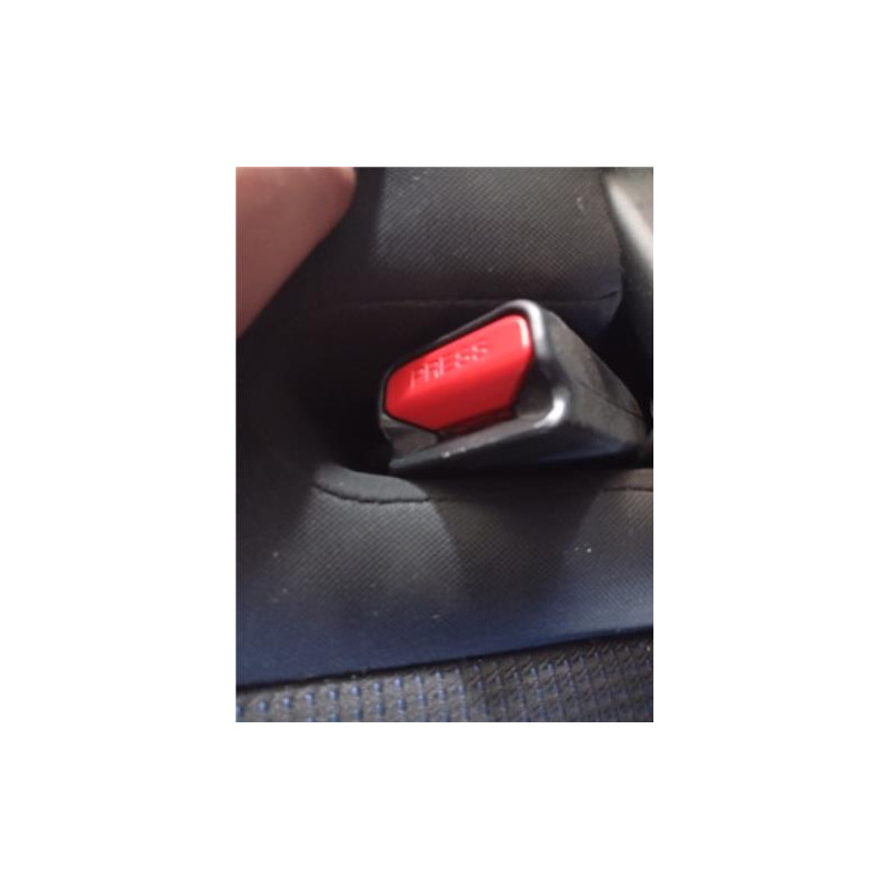 ANCLAJE CINTURON TRA. IZDO.