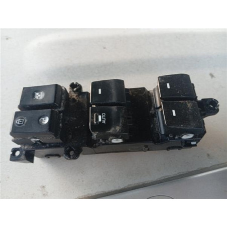 BOTONERA PUERTA DEL. IZDA.