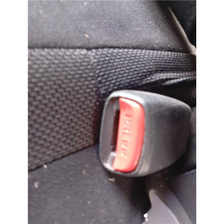 ANCLAJE CINTURON TRA. IZDO.