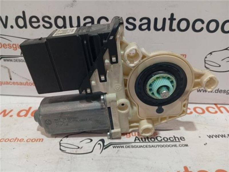 MOTOR ELEVALUNAS TRA. IZDO.