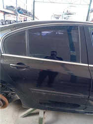 PUERTA TRA. DCHA. para Renault Laguna III Berlina (2007->)