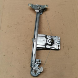 ELEVALUNAS ELECTRICO TRA. DCHO.