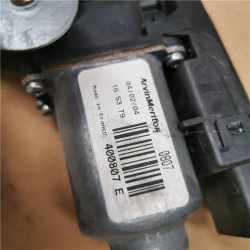 ELEVALUNAS ELECTRICO TRA. IZDO.