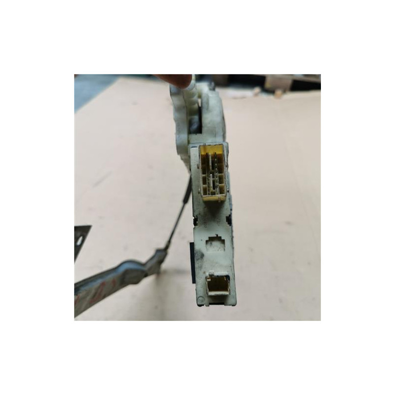 ELEVALUNAS ELECTRICO DEL. DCHO.