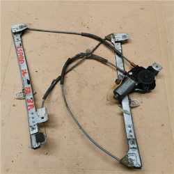 ELEVALUNAS ELECTRICO IZDO.