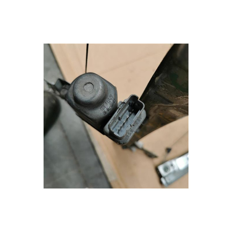 ELEVALUNAS ELECTRICO DEL. IZDO.