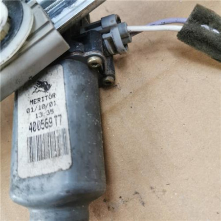 ELEVALUNAS ELECTRICO DEL. DCHO.