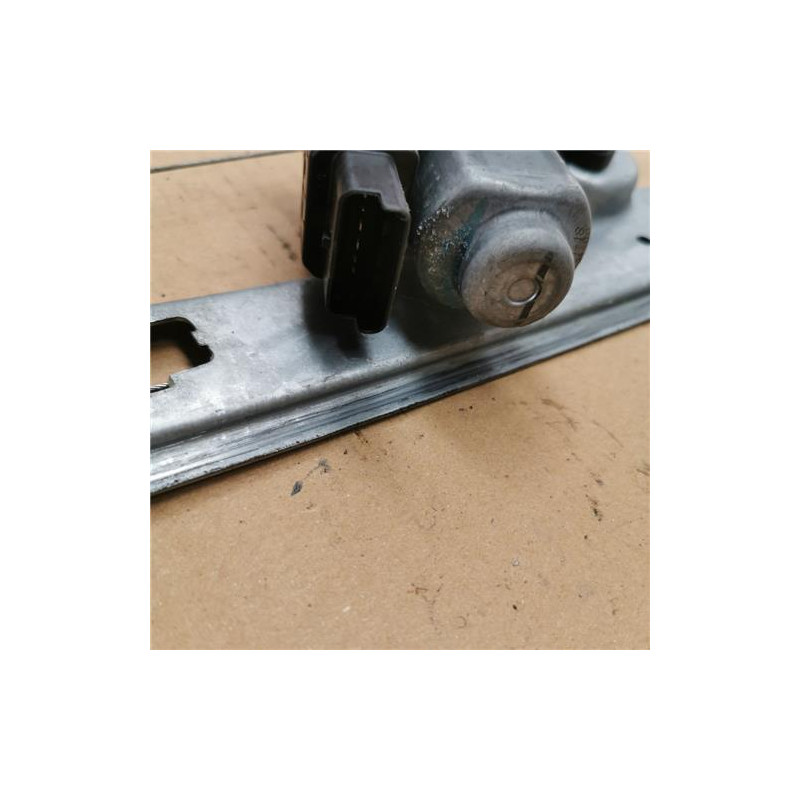 ELEVALUNAS ELECTRICO DEL. DCHO.